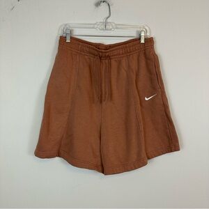 Nike | Women’s Camel Fleece Loose Fit High-Rise Pocket Shorts Medium